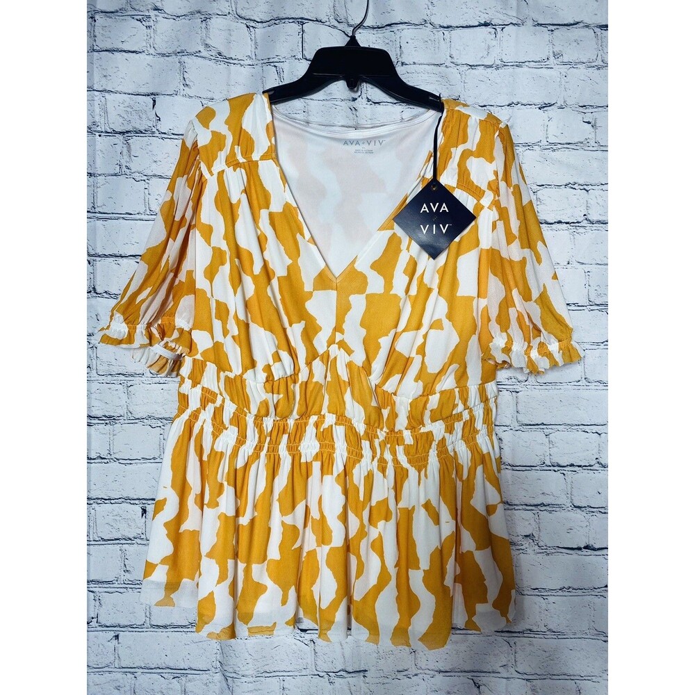 Ava Viv size XXL women’s Multicolor Short Sleeve V Neck Top